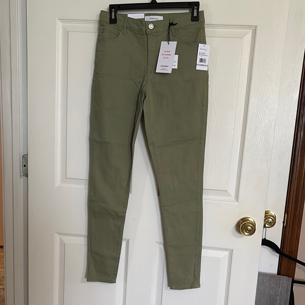 Skinnygirl Green Skinny Jeans with Smooth Texture